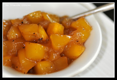 Tempura de courgette et chutney de mangue au gingembre